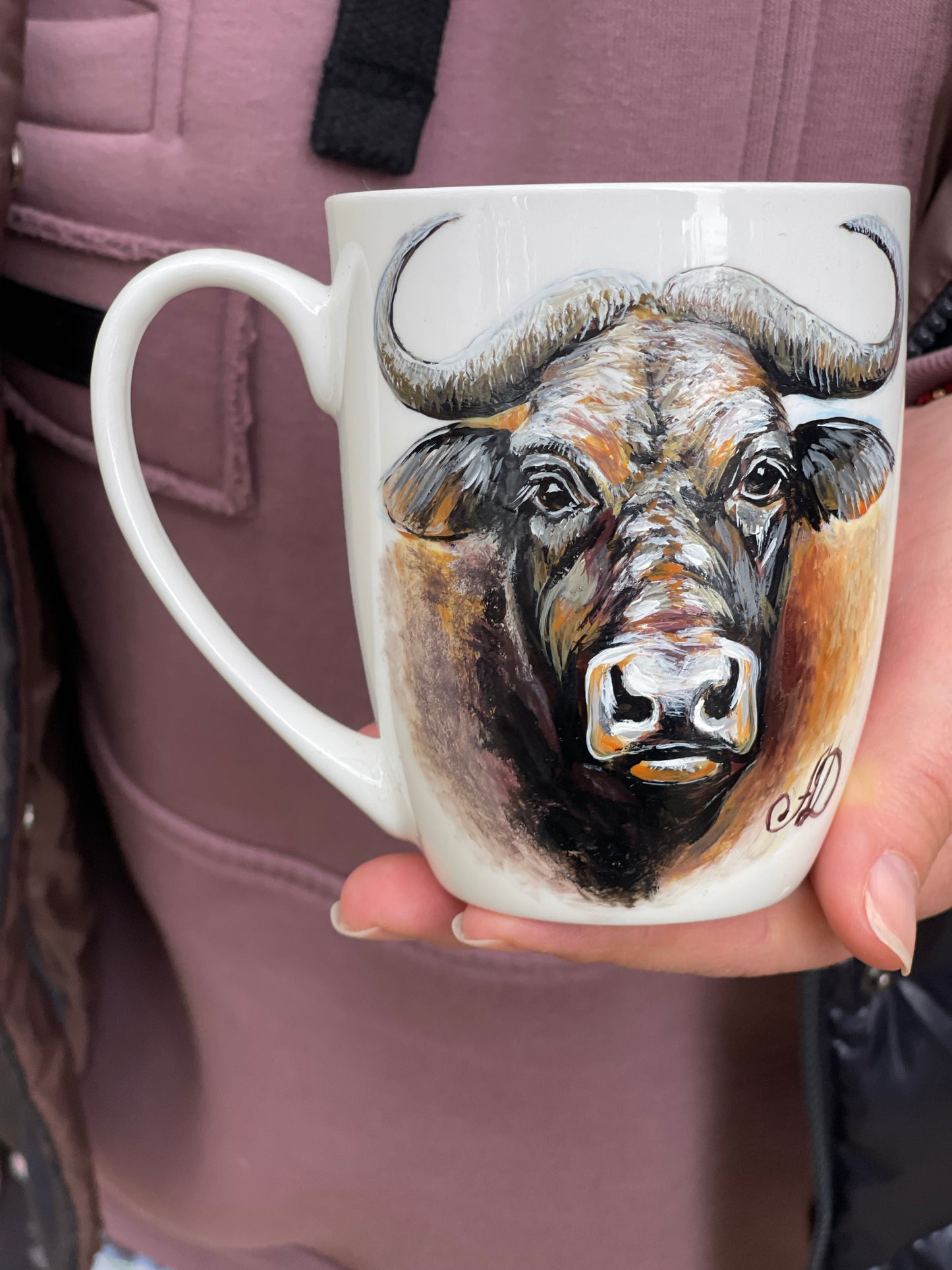 Rankų darbo porcelianinis puodelis su Jaučiu| Tapyba ant porceliano | Unikali dovana