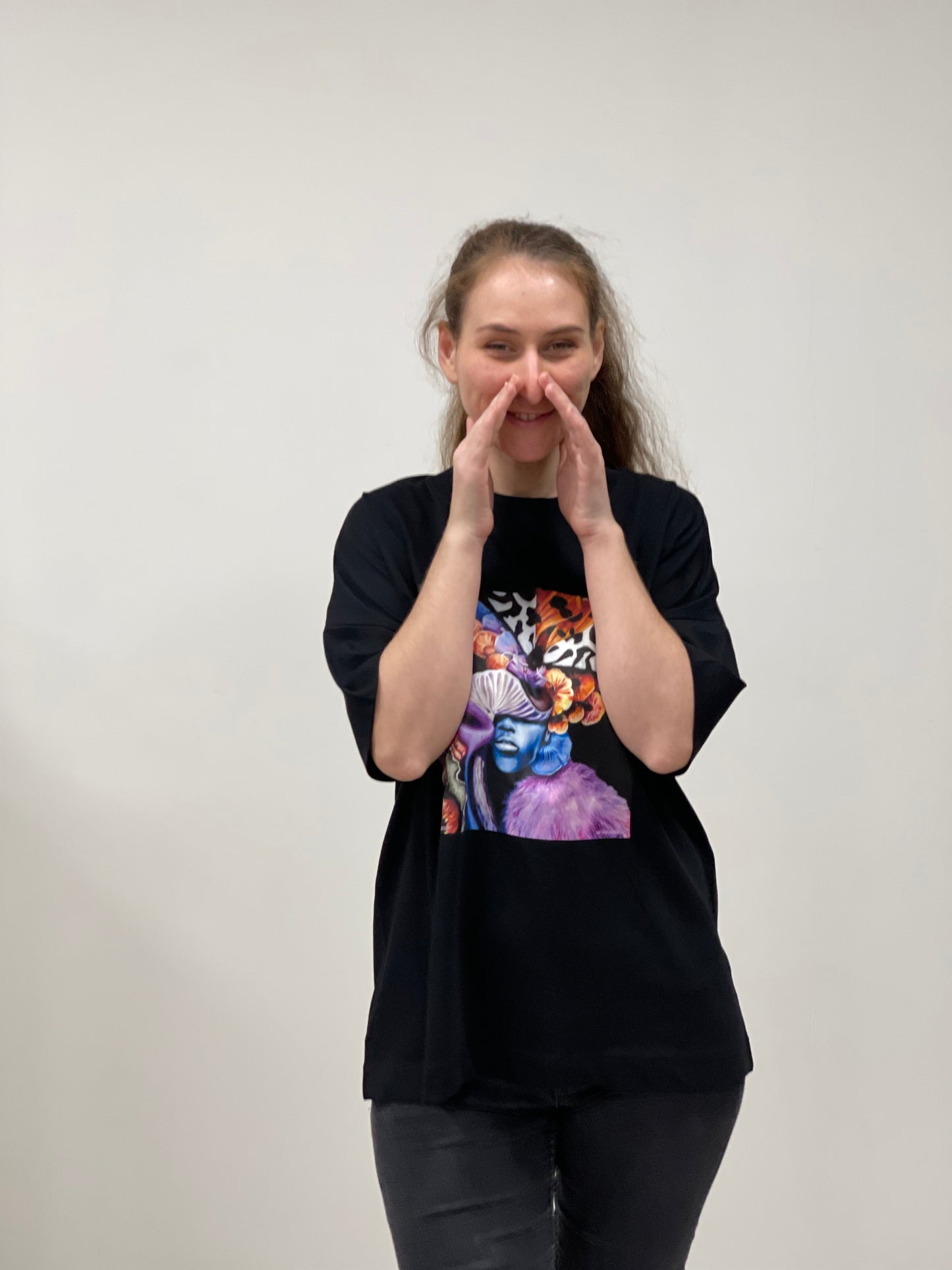 OVERSIZE UNISEX MARŠKINĖLIAI SU SPAUDINIU,,ŠNABŽDESYS"