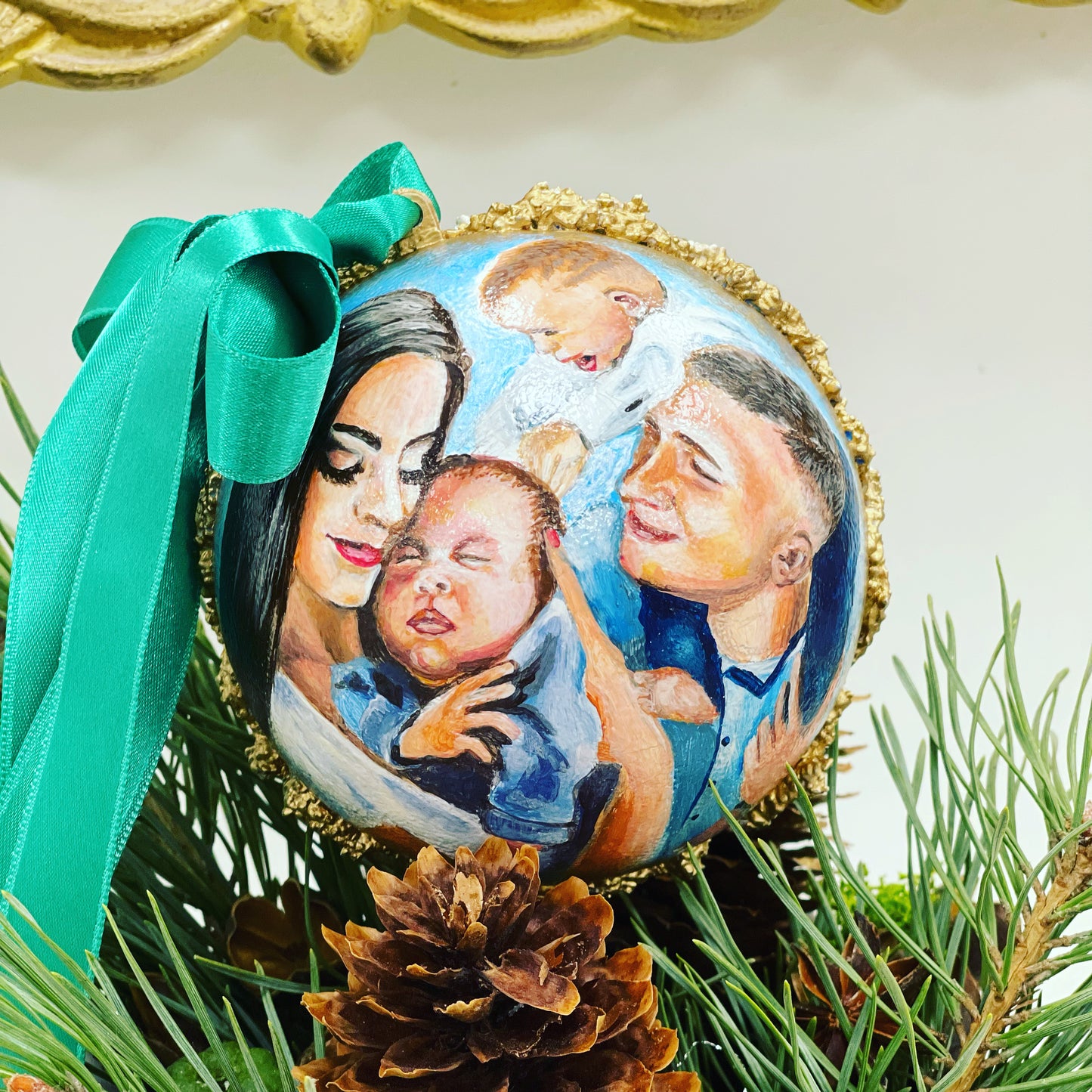 Rankų darbo eglutės burbulas su miniatiūrine tapyba | Vienetinis meno kūrinys