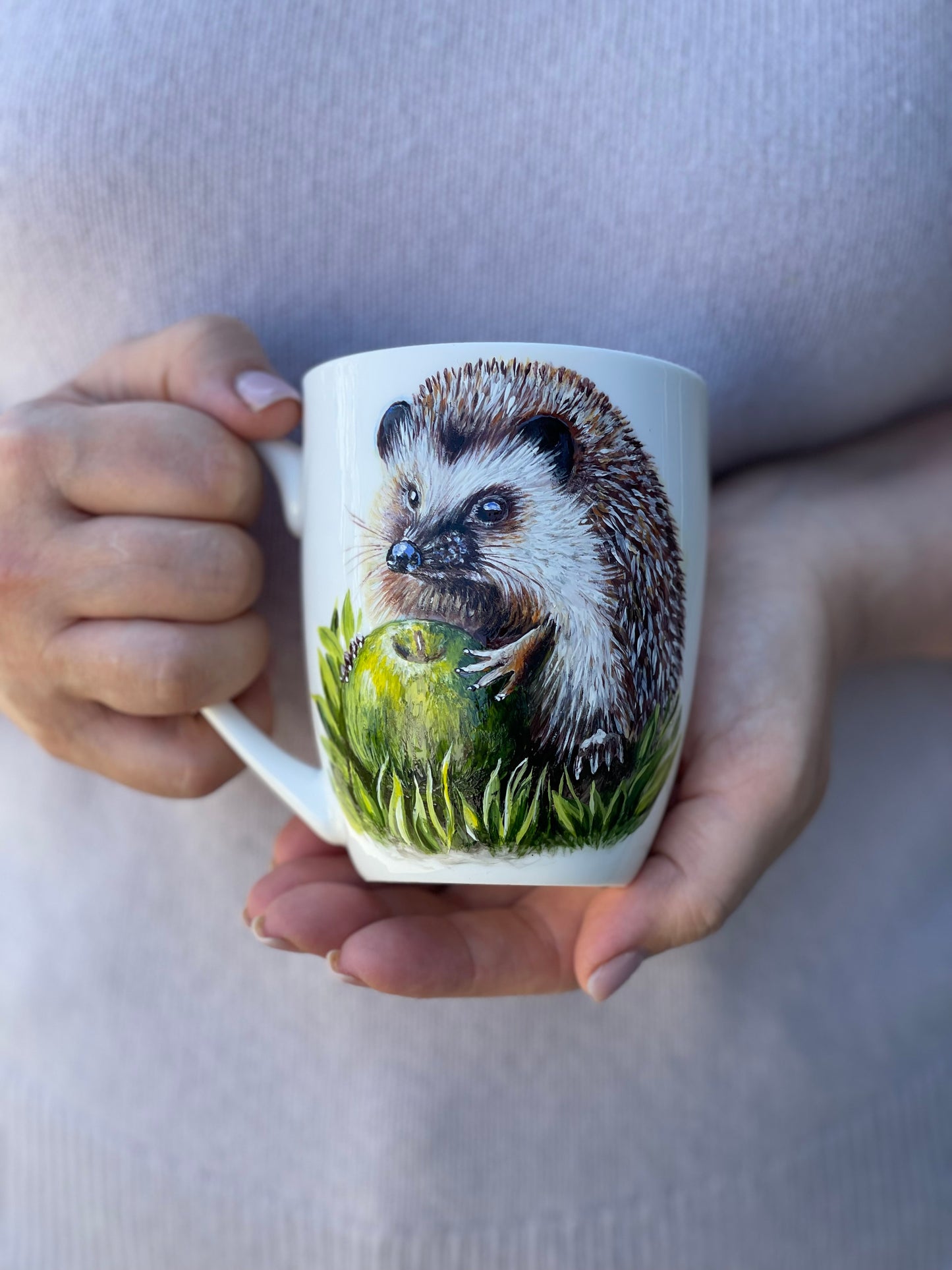 Rankų darbo porcelianinis puodelis su Ežiuku| Tapyba ant porceliano | Unikali dovana