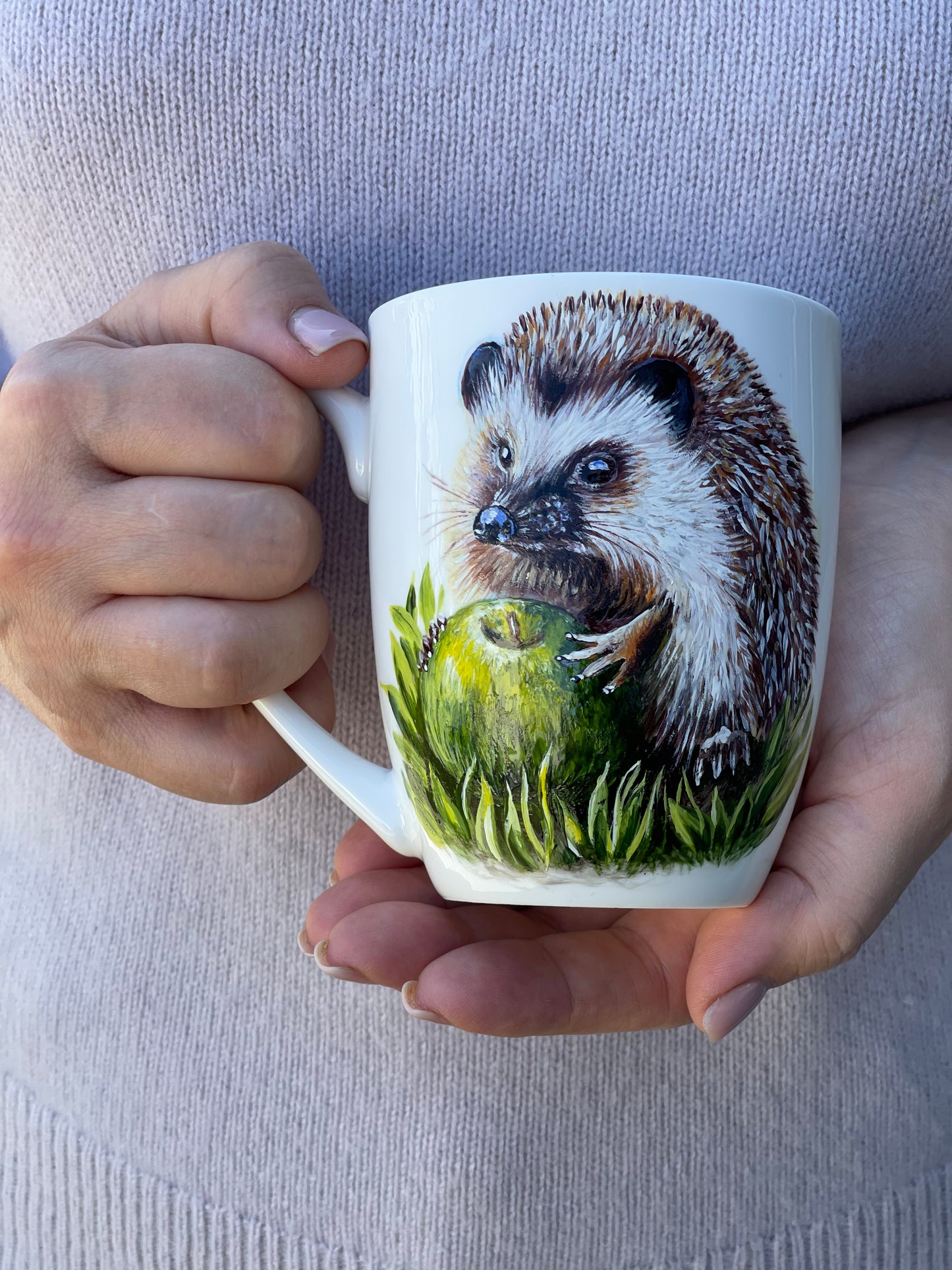 Rankų darbo porcelianinis puodelis su Ežiuku| Tapyba ant porceliano | Unikali dovana