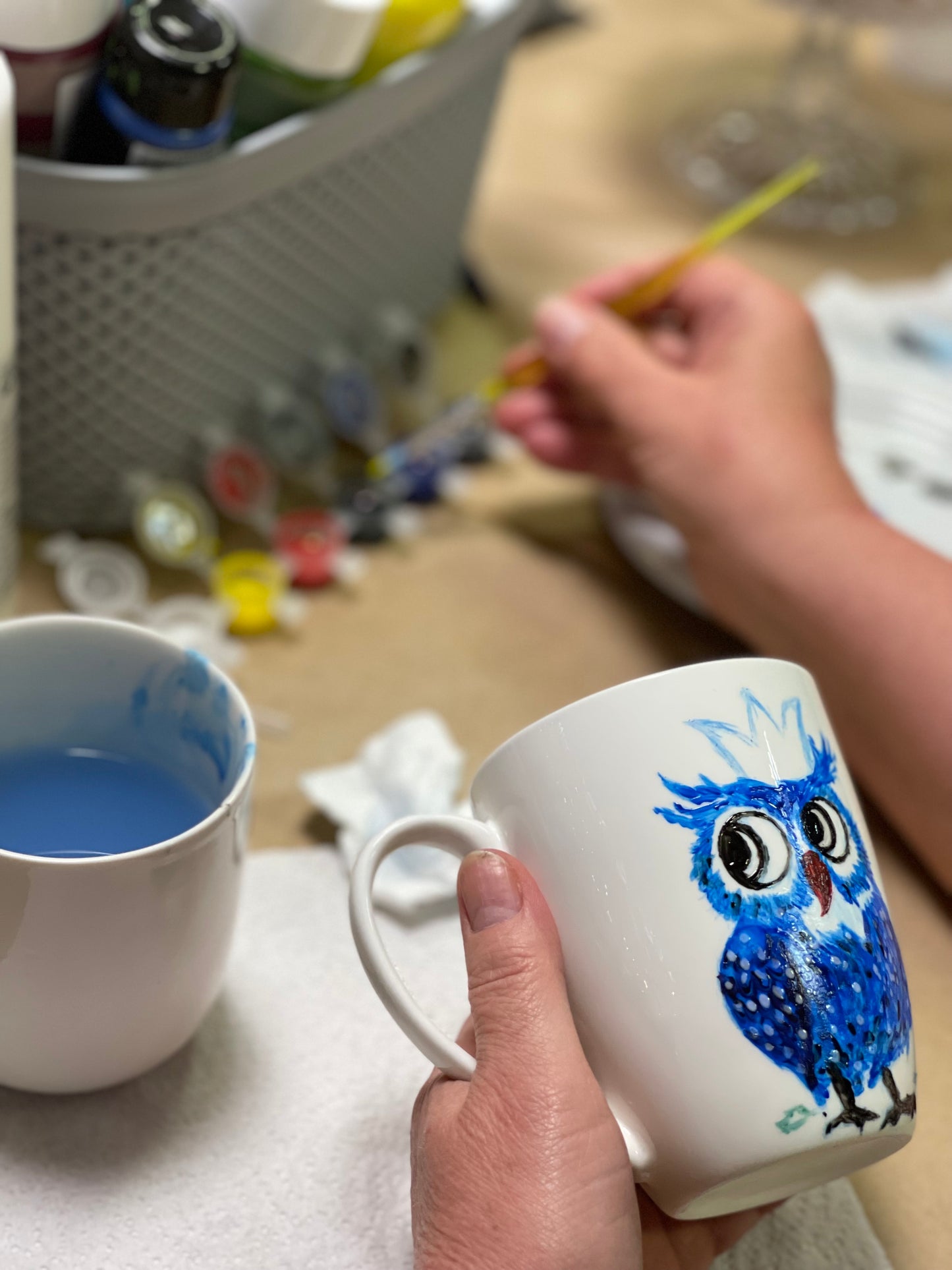 Edukacija: tapyba ant porceliano puodelio | Miniatiūros menas