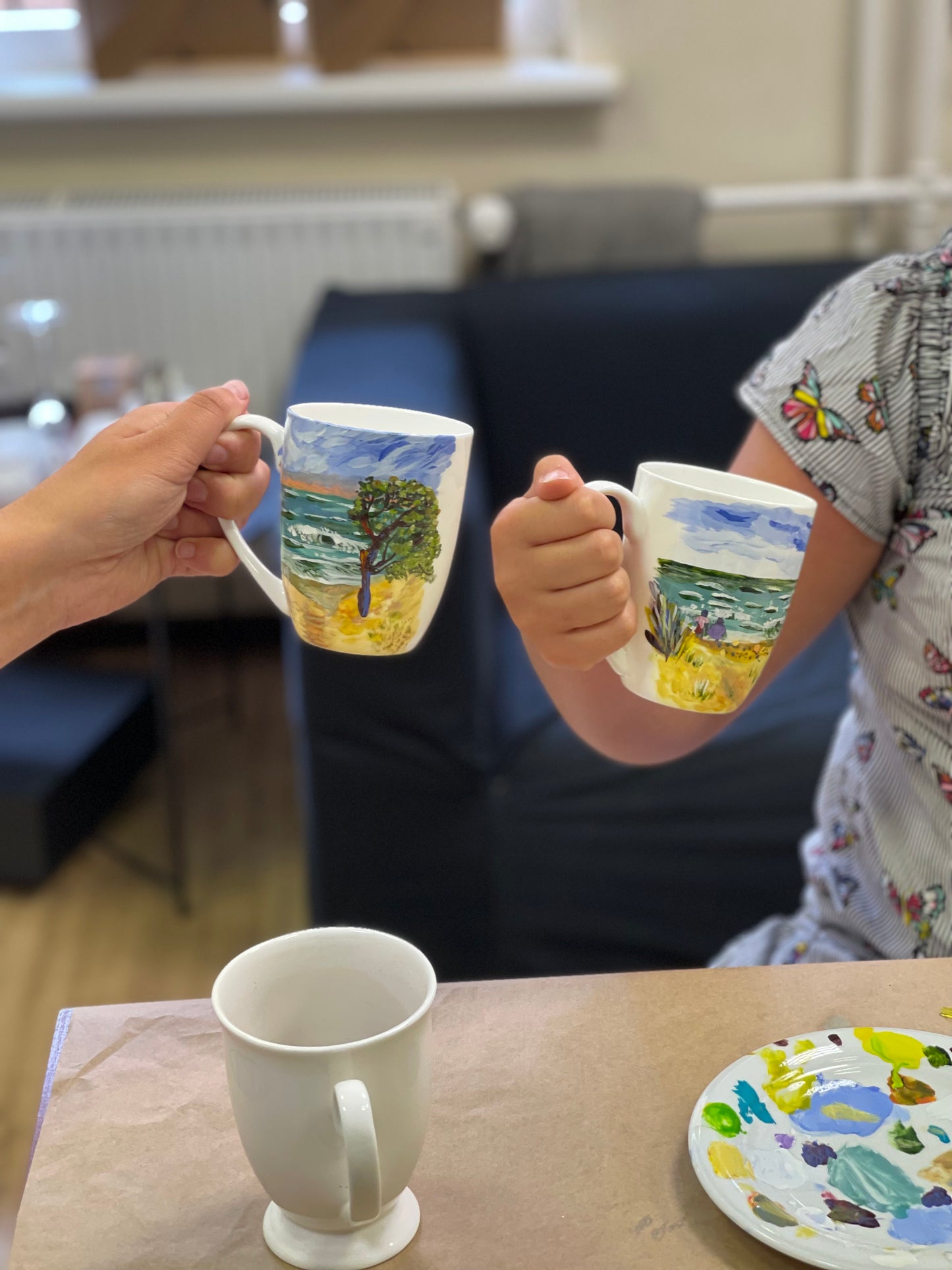 Edukacija: tapyba ant porceliano puodelio | Miniatiūros menas