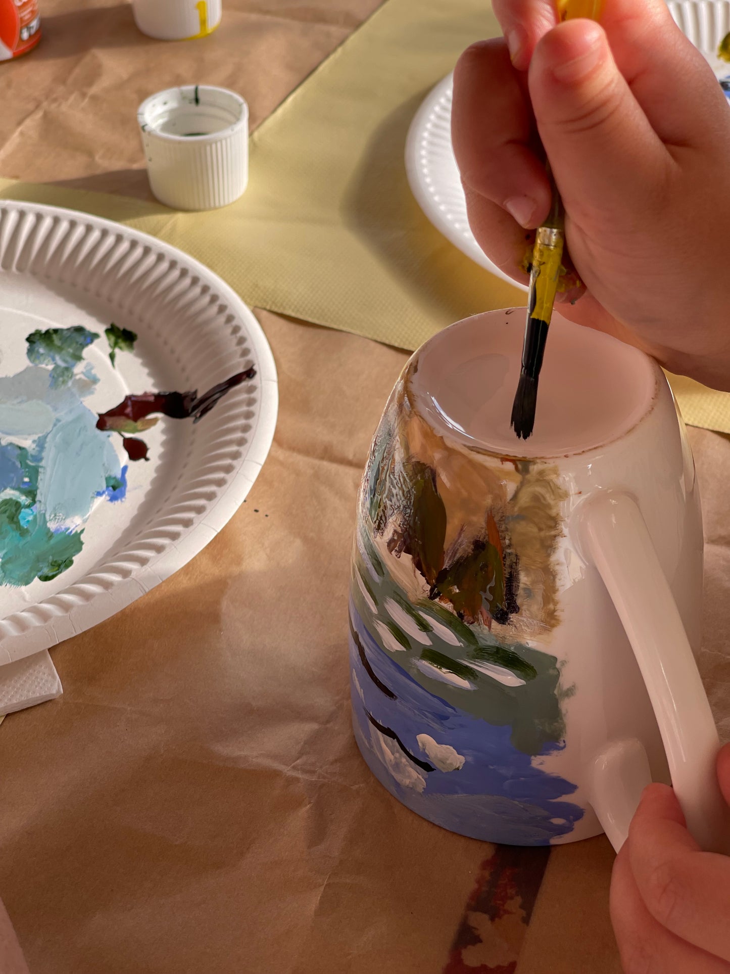 Edukacija: tapyba ant porceliano puodelio | Miniatiūros menas