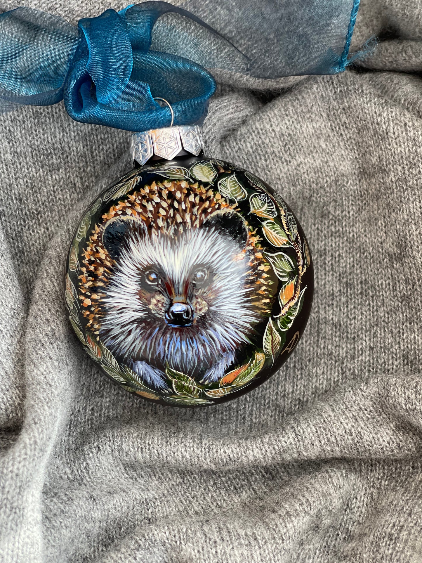 Rankų darbo eglutės burbulas su miniatiūrine tapyba | Vienetinis meno kūrinys