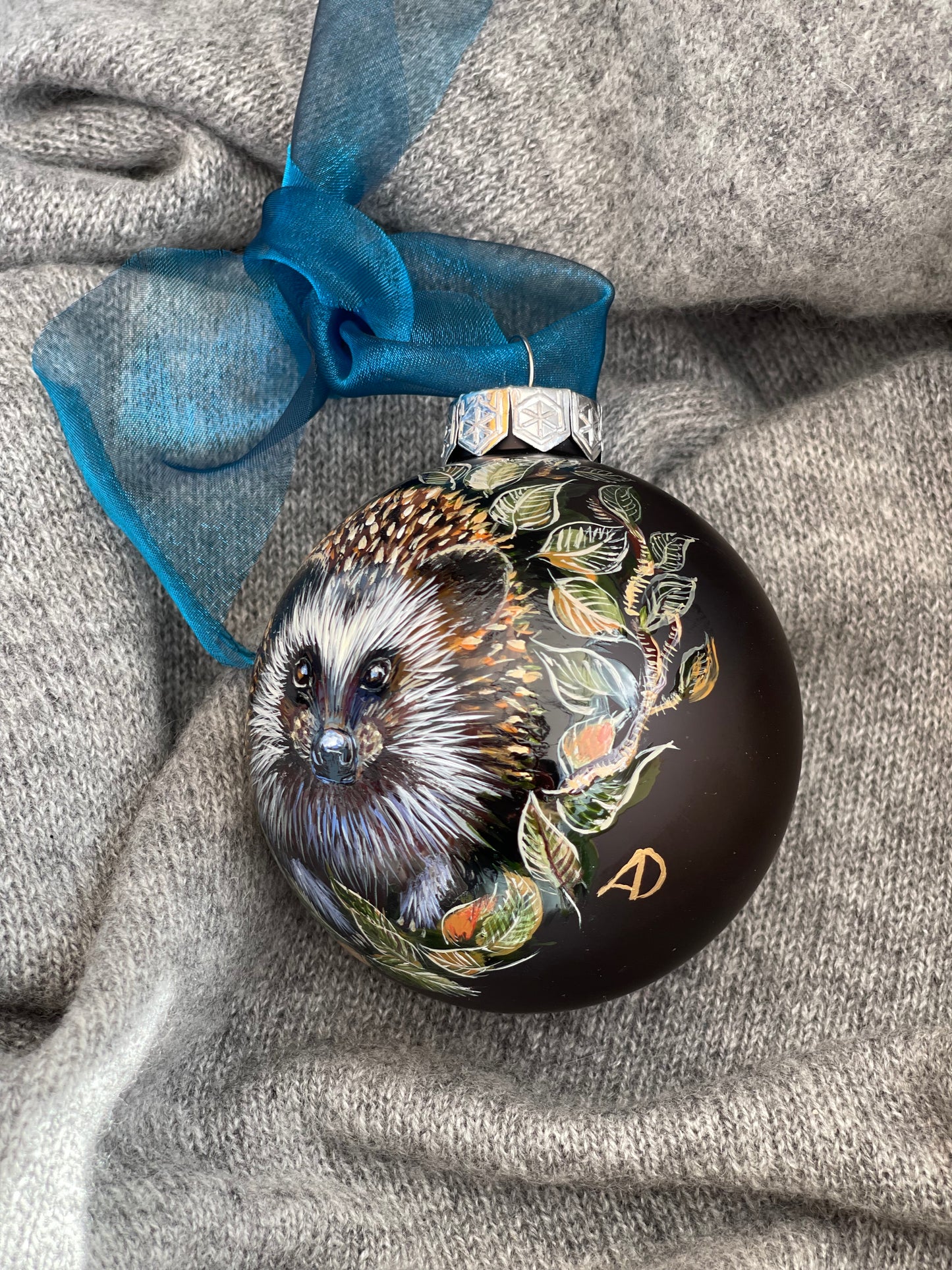 Rankų darbo eglutės burbulas su miniatiūrine tapyba | Vienetinis meno kūrinys