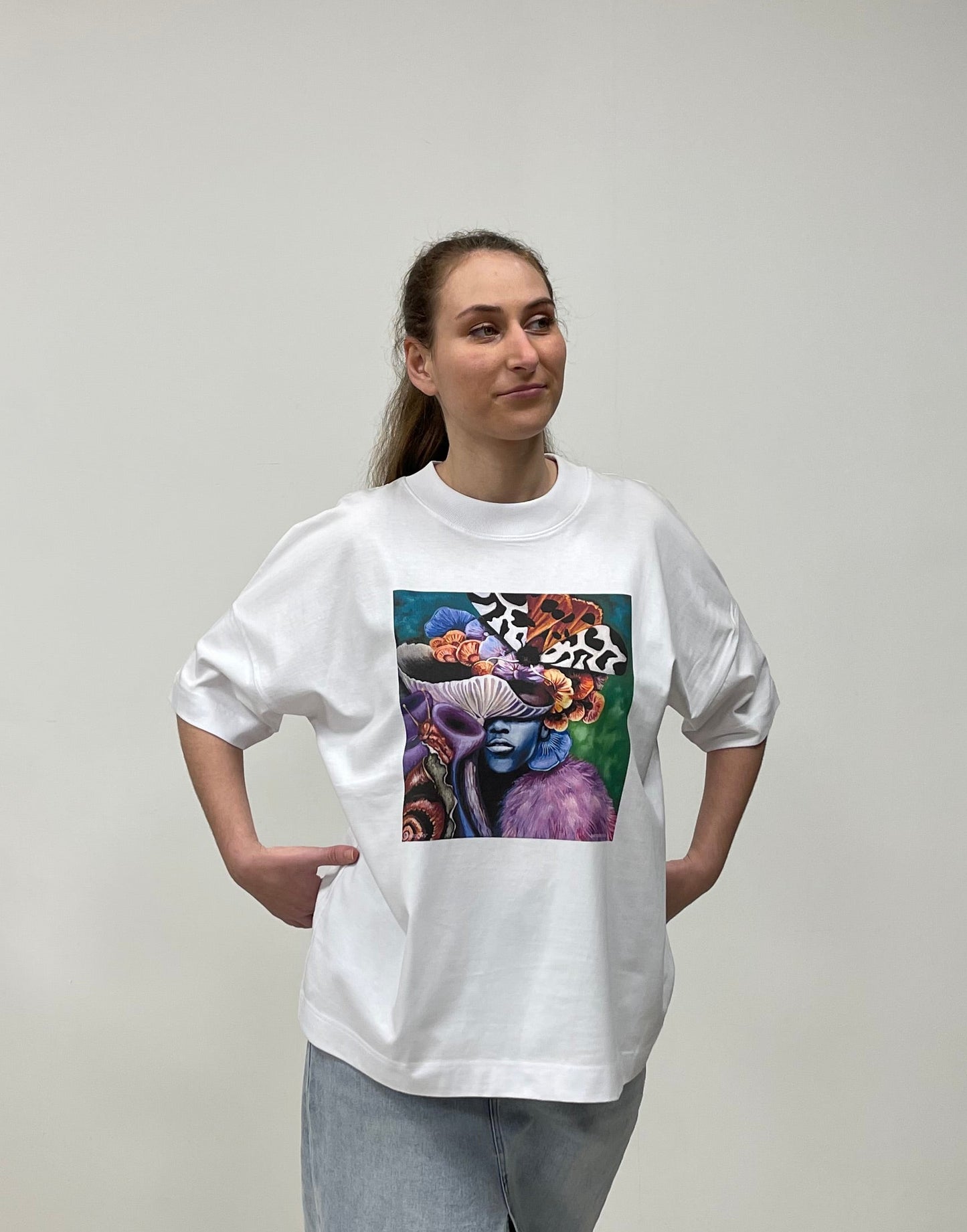 OVERSIZE UNISEX MARŠKINĖLIAI SU SPAUDINIU,,ŠNABŽDESYS"