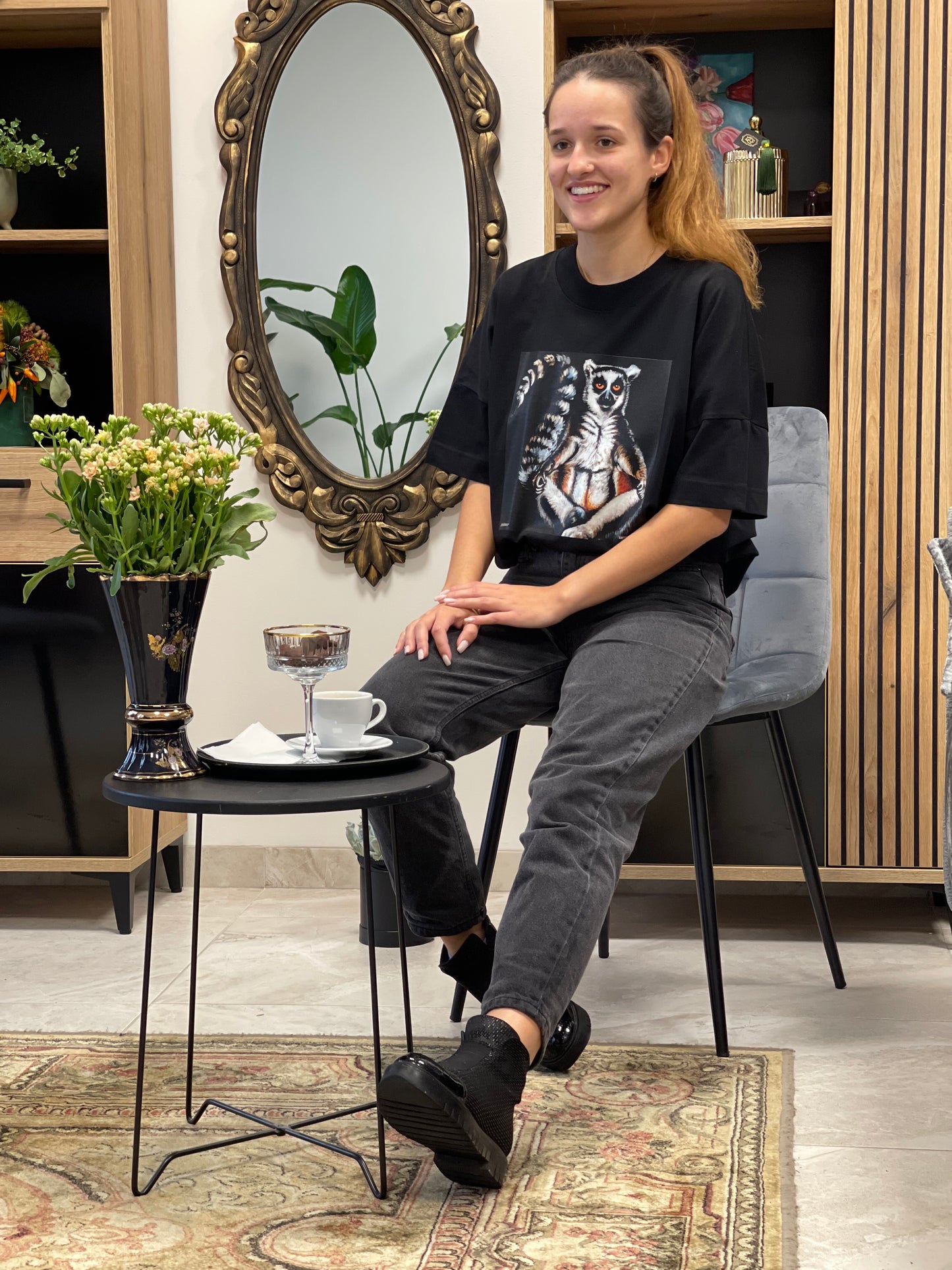 UNISEX OVERSIZE MARŠKINĖLIAI SU SPAUDINIU,,Lemūras"