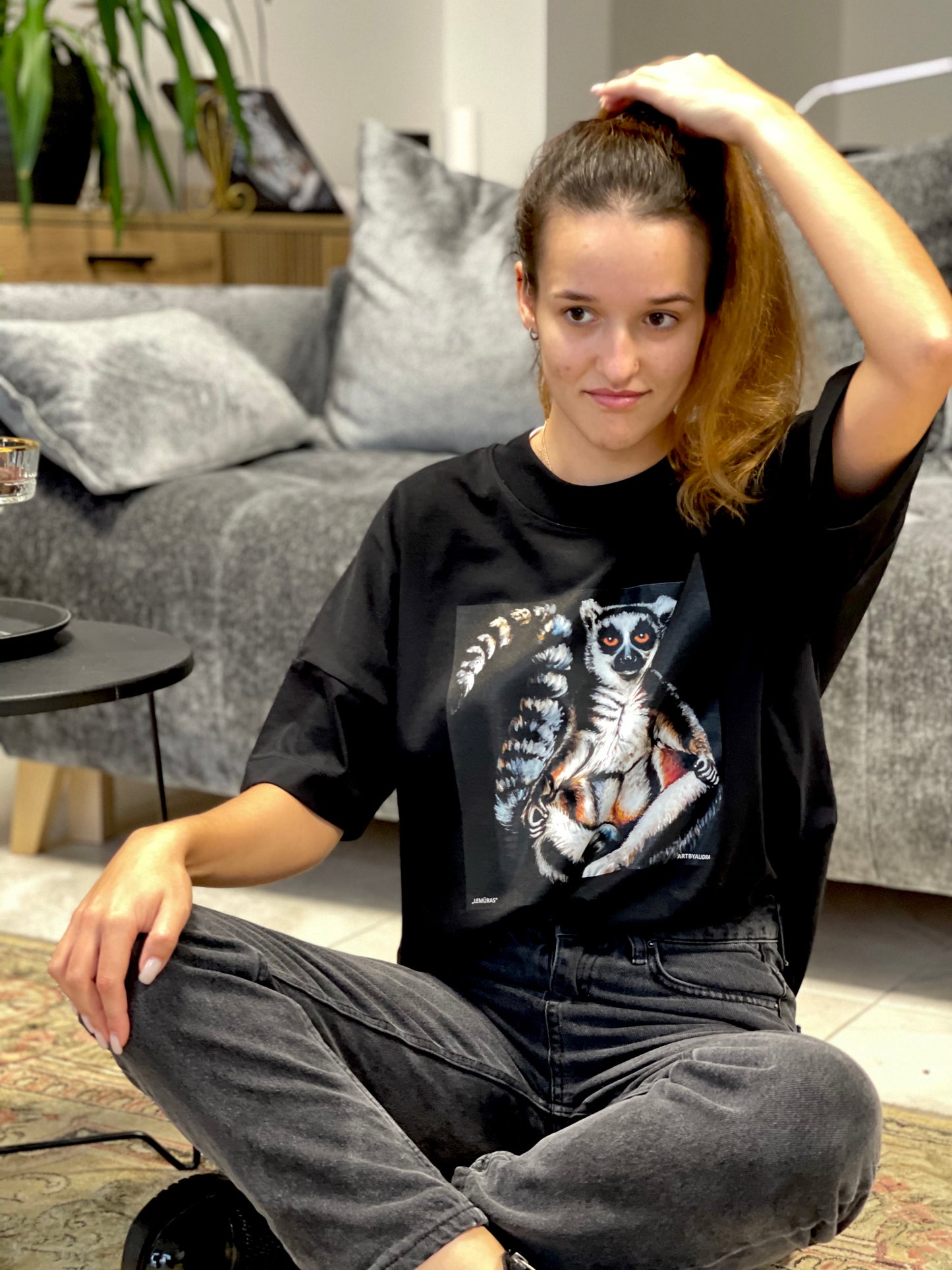 UNISEX OVERSIZE MARŠKINĖLIAI SU SPAUDINIU,,Lemūras"